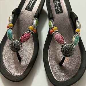 Multicolor Faux Stone Embellished Sandals with Thong Strap. Versatile sandal.
